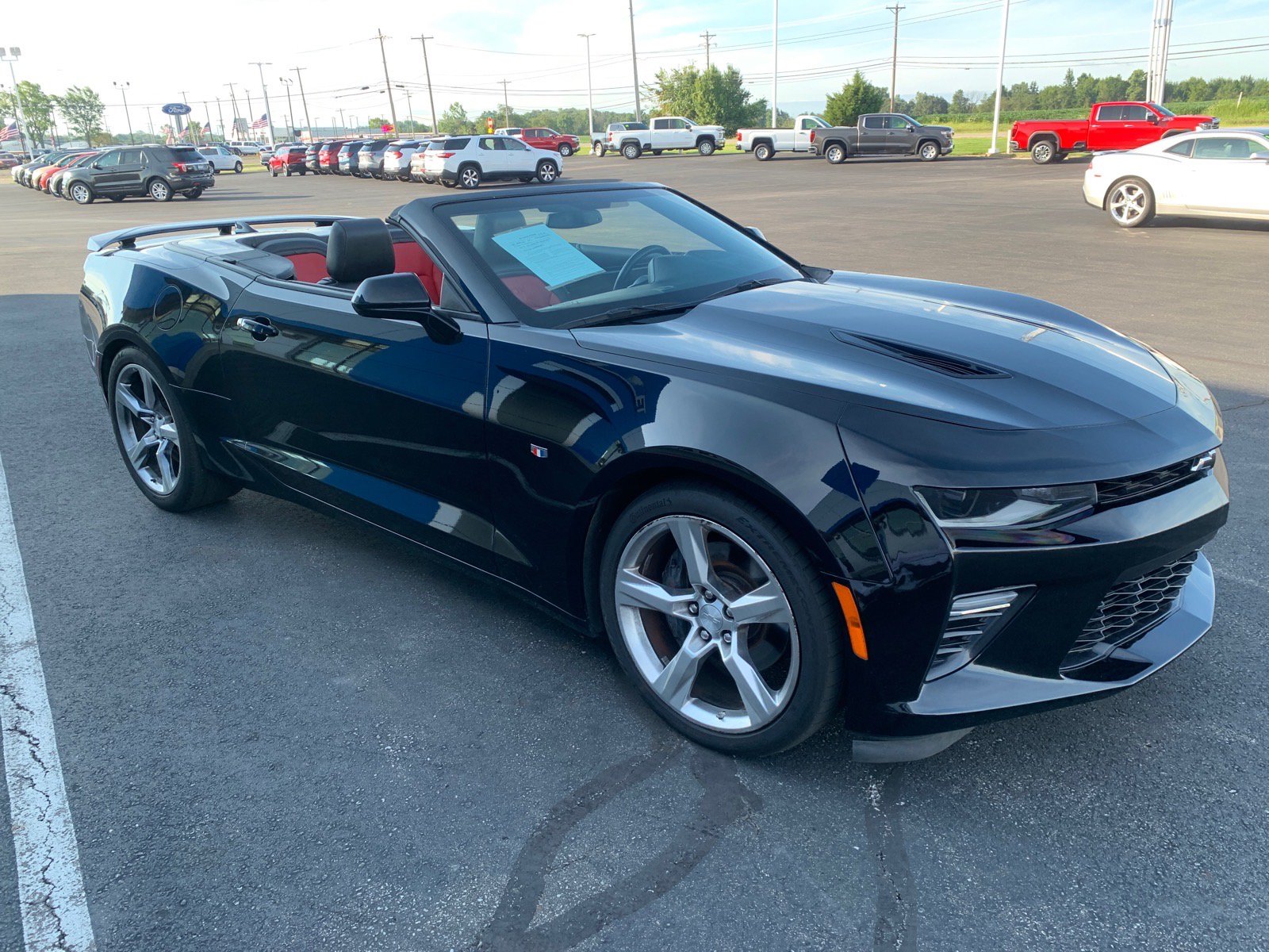 Used 2017 Chevrolet Camaro SS RWD image 3
