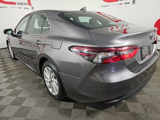 Used 2023 Toyota Camry LE image 5