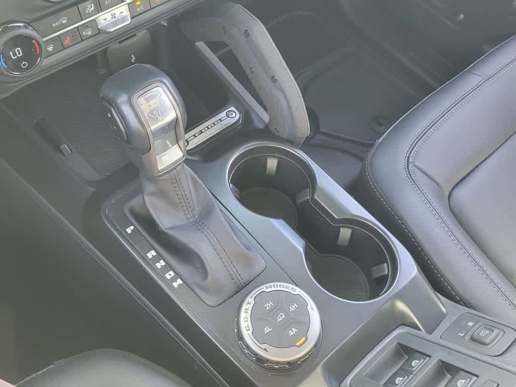 Used 2025 Ford Bronco Badlands image 21