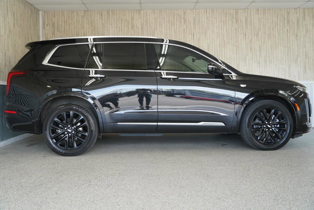 Used 2022 Cadillac XT6 Premium Luxury w/ Technology Package image 6