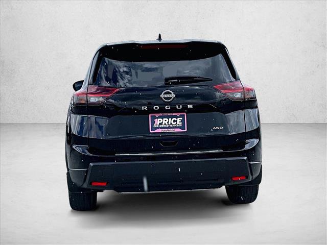Used 2025 Nissan Rogue SV AWD/4WD image 4