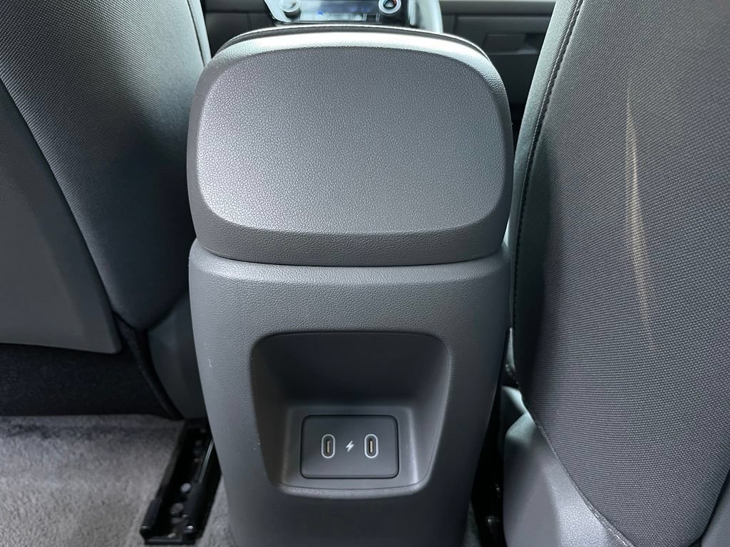 Used 2024 Hyundai Elantra SEL FWD image 27
