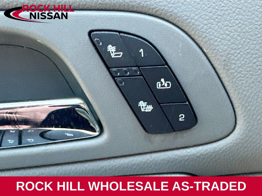 Used 2011 Chevrolet Avalanche LT AWD/4WD image 19