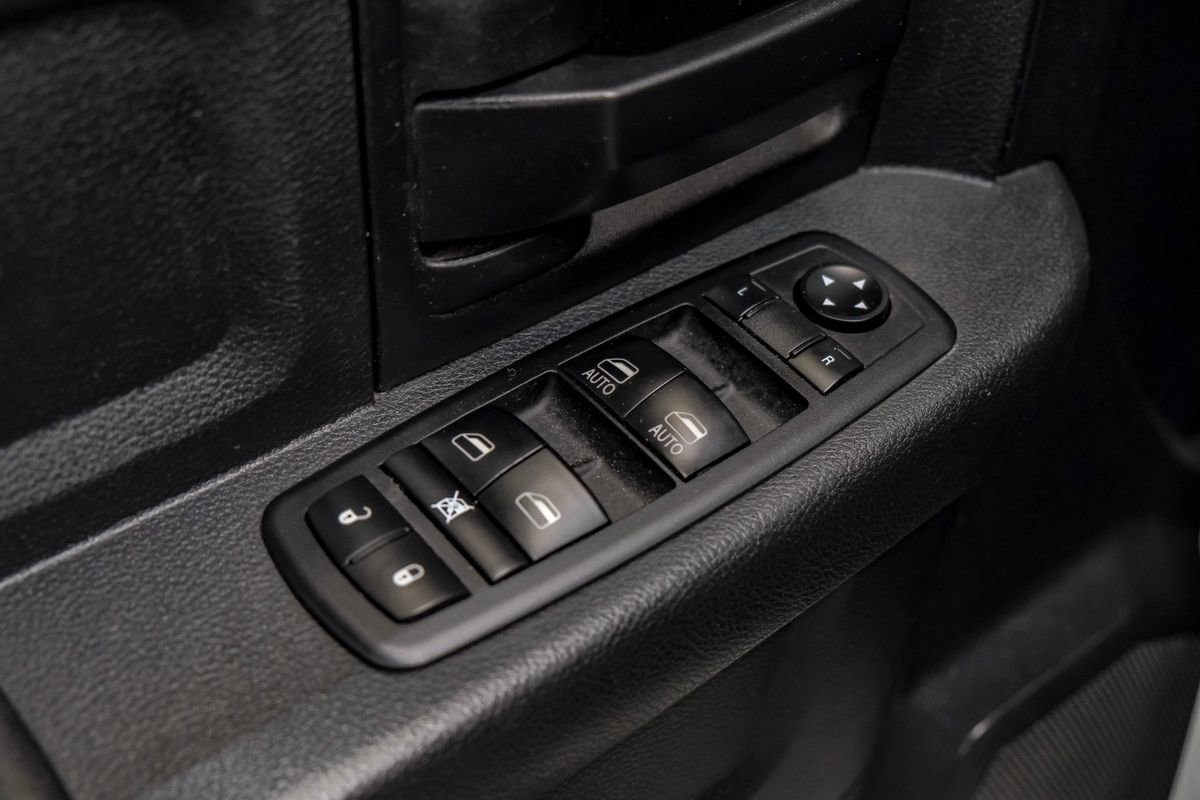 Used 2014 RAM 2500 Tradesman w/ Chrome Appearance Group AWD/4WD image 40