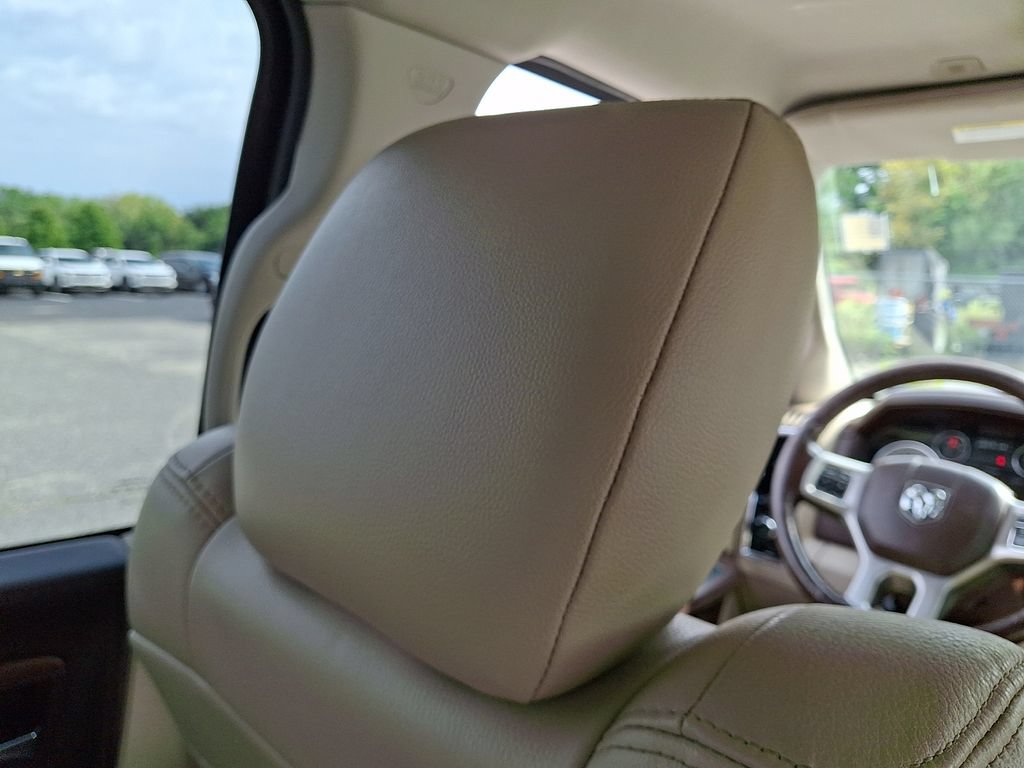 Used 2017 RAM 1500 Laramie AWD/4WD image 14