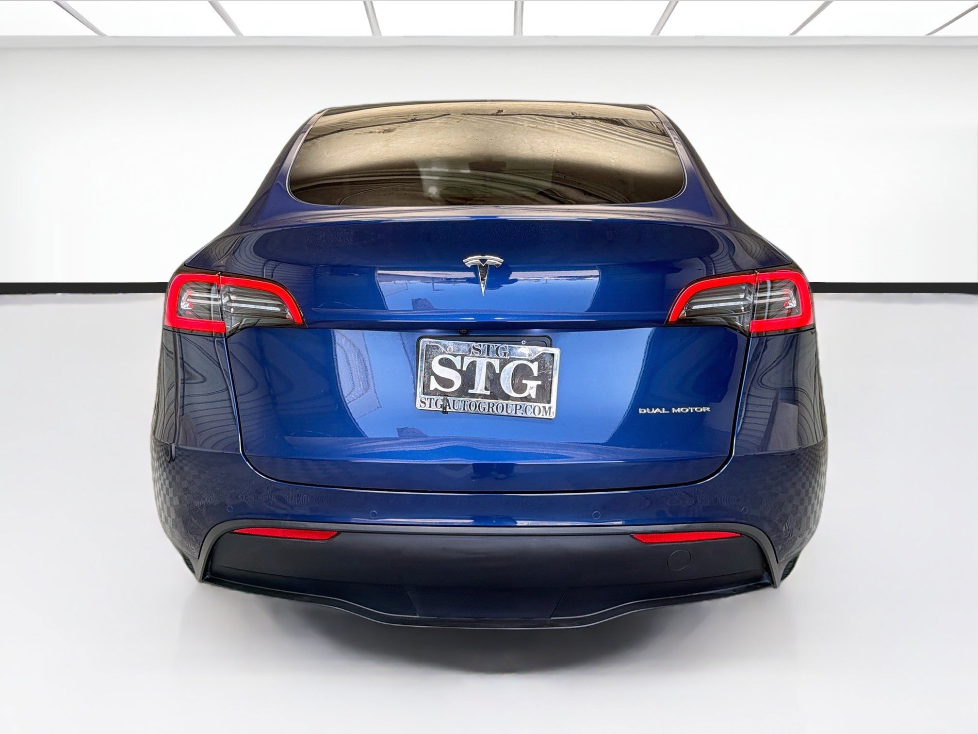 Used 2022 Tesla Model Y Long Range AWD/4WD image 5