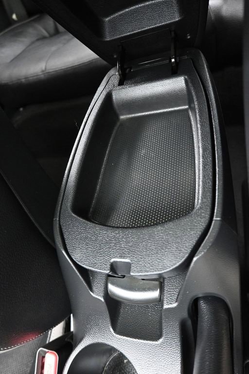 Used 2016 Hyundai Veloster Turbo w/ Option Group 04 image 25