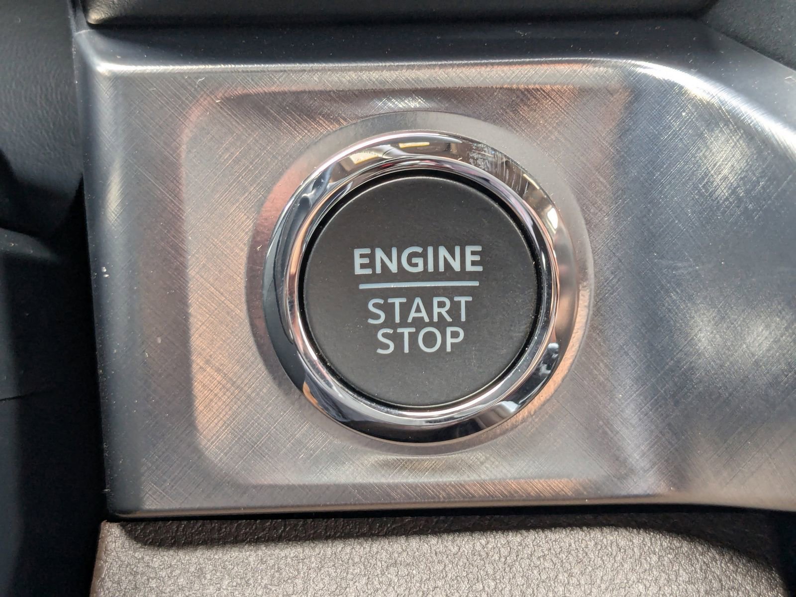 New 2025 Ford F350 King Ranch w/ Chrome Package image 32