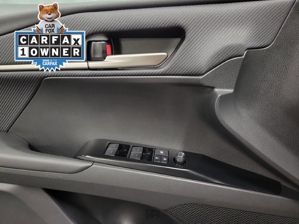 Used 2025 Toyota Camry SE FWD image 28