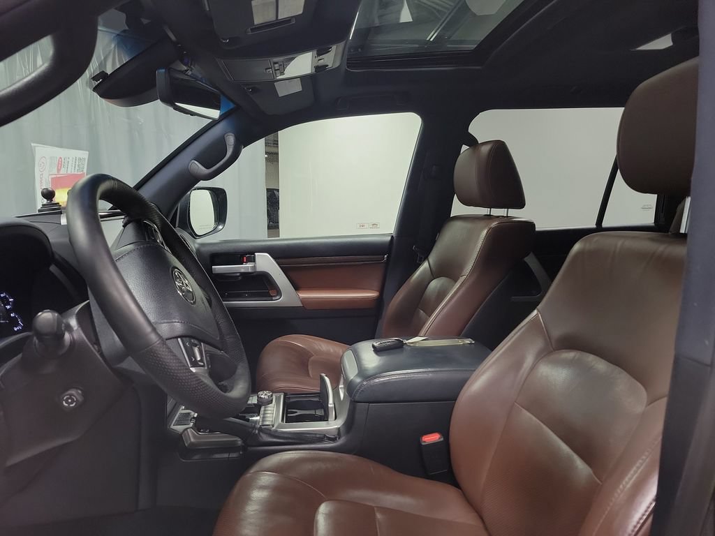Used 2018 Toyota Land Cruiser AWD/4WD image 12