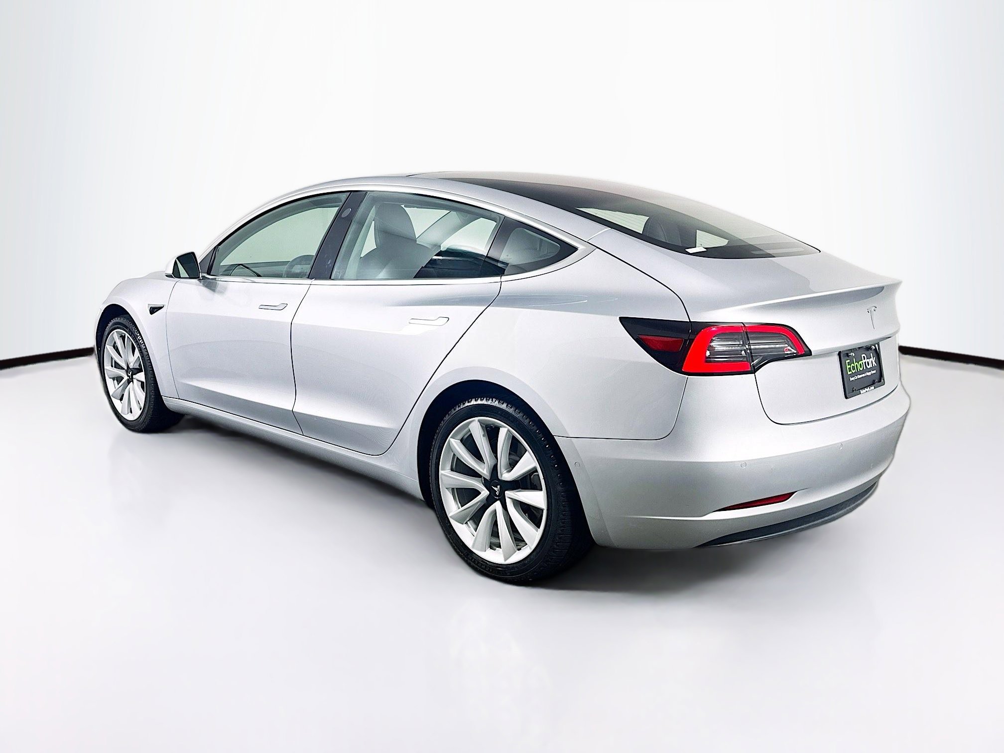 Used 2018 Tesla Model 3 Long Range image 5