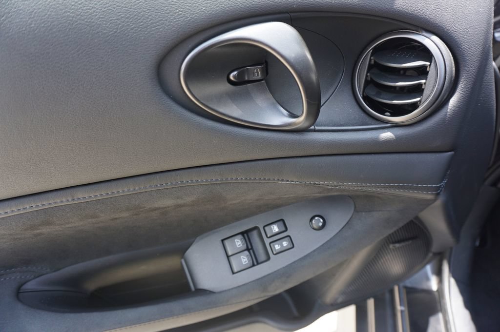 Used 2024 Nissan Z Performance w/ Floor Mat Package RWD image 4
