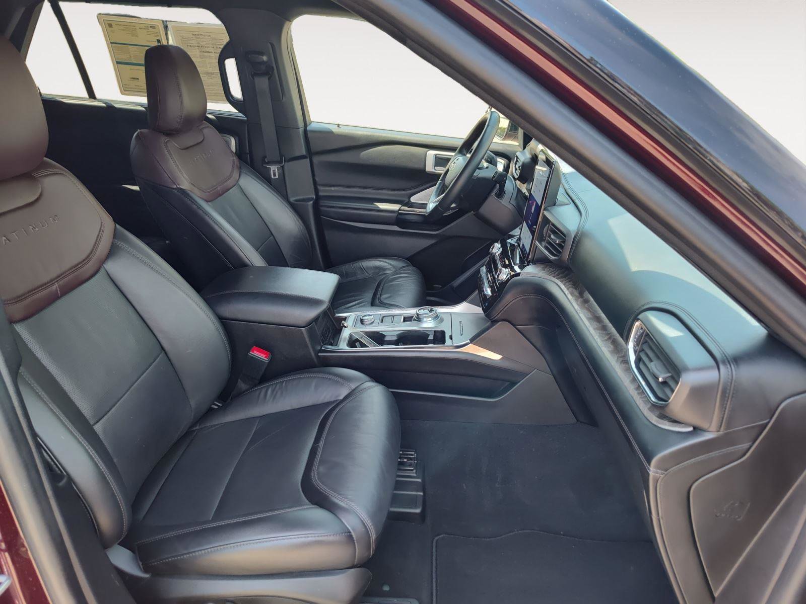 Used 2022 Ford Explorer Platinum w/ Equipment Group 601A image 15