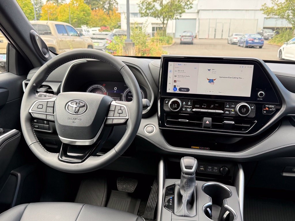 Certified 2026 Toyota Highlander XSE AWD/4WD image 30