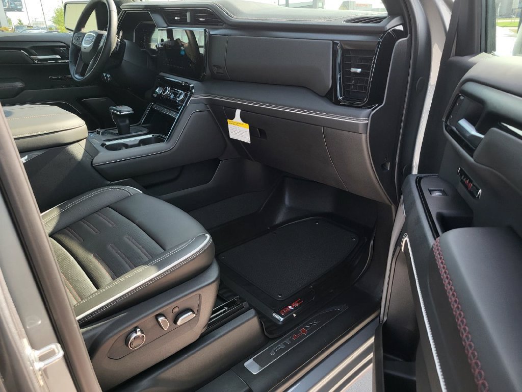 Used 2026 GMC Sierra 1500 AT4X AWD/4WD image 9