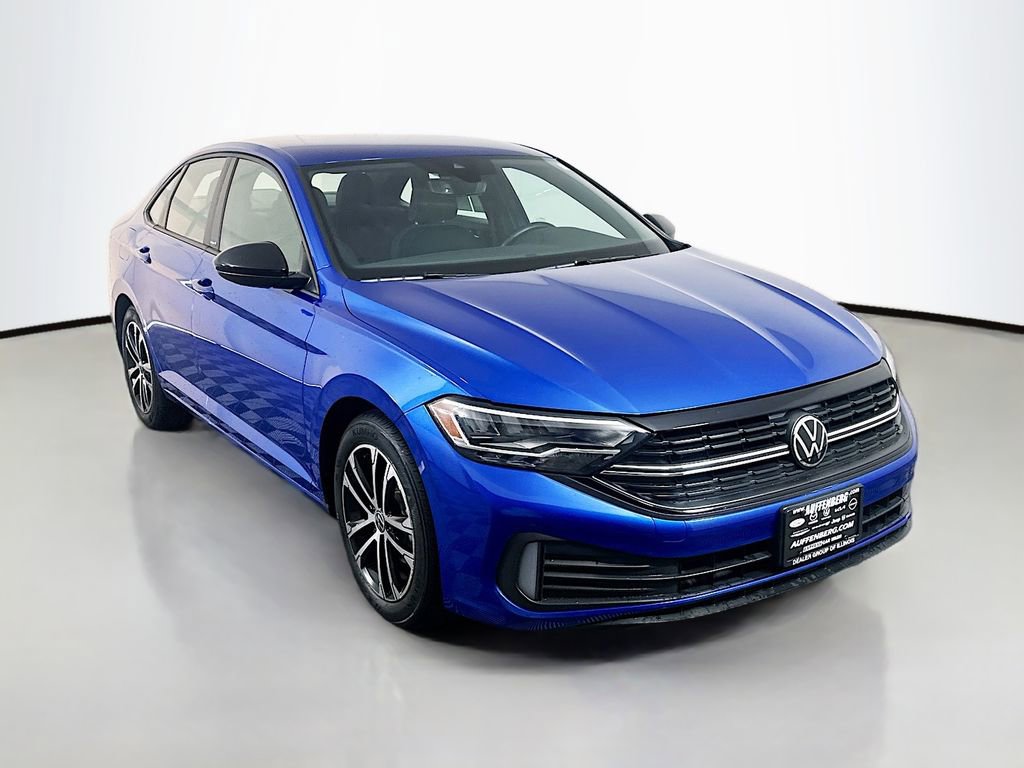 Used 2023 Volkswagen Jetta Sport image 1