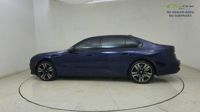 Used 2023 BMW 760i xDrive AWD/4WD image 68