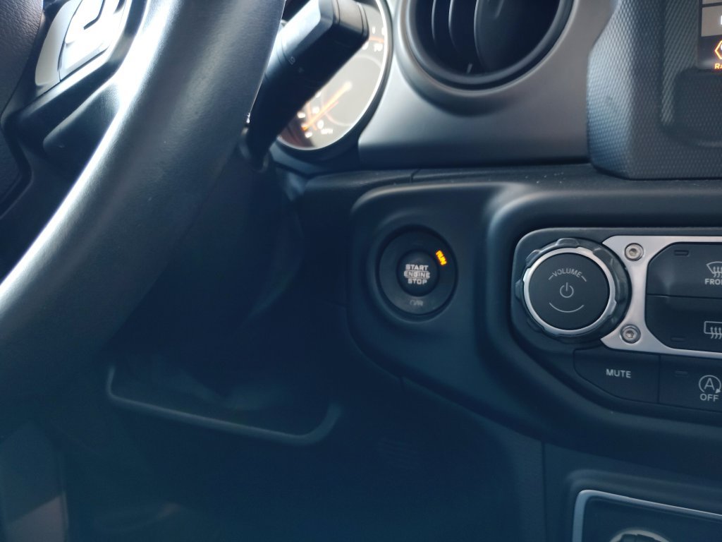 Used 2019 Jeep Wrangler Unlimited Sport S AWD/4WD image 29