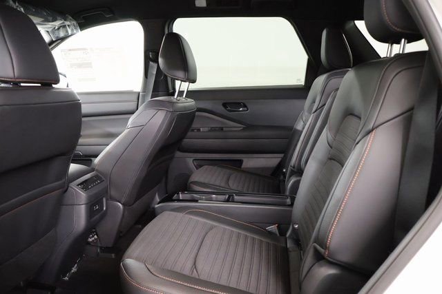 New 2025 Nissan Pathfinder Rock Creek image 28