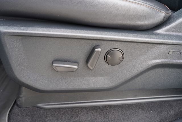 Used 2025 Ford F150 Lariat w/ Equipment Group 501A Mid image 14