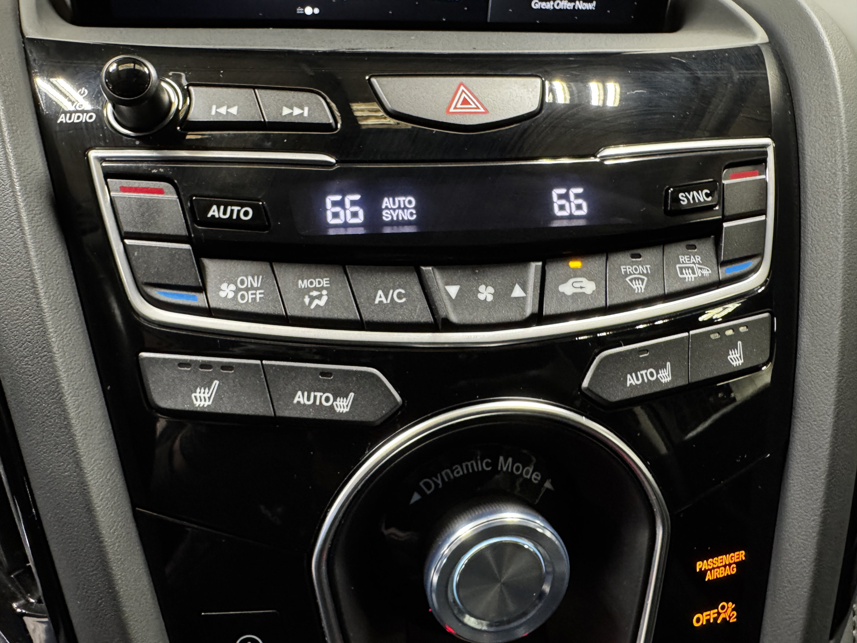 Used 2024 Acura RDX SH-AWD image 28