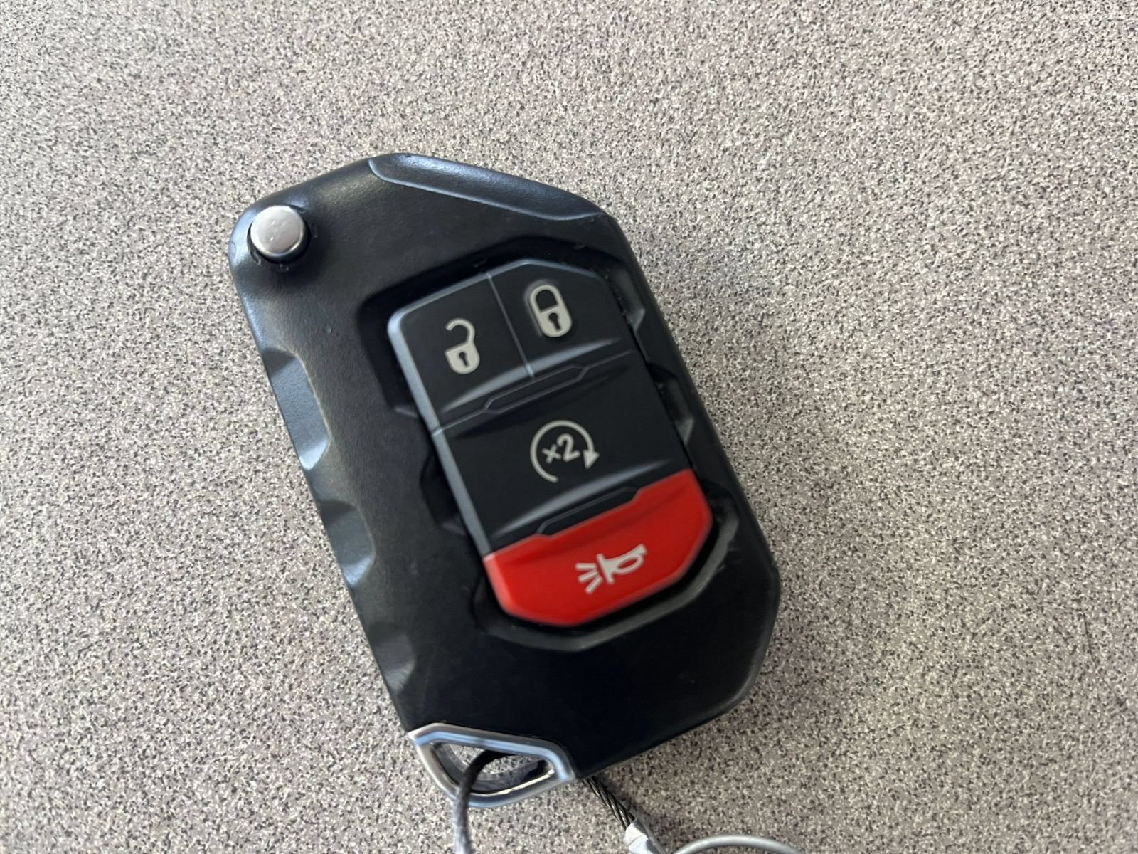 Used 2025 Jeep Wrangler Unlimited Sahara AWD/4WD image 20