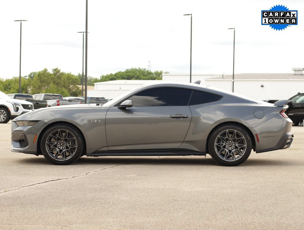 Used 2025 Ford Mustang GT Premium w/ GT Performance Package RWD image 4