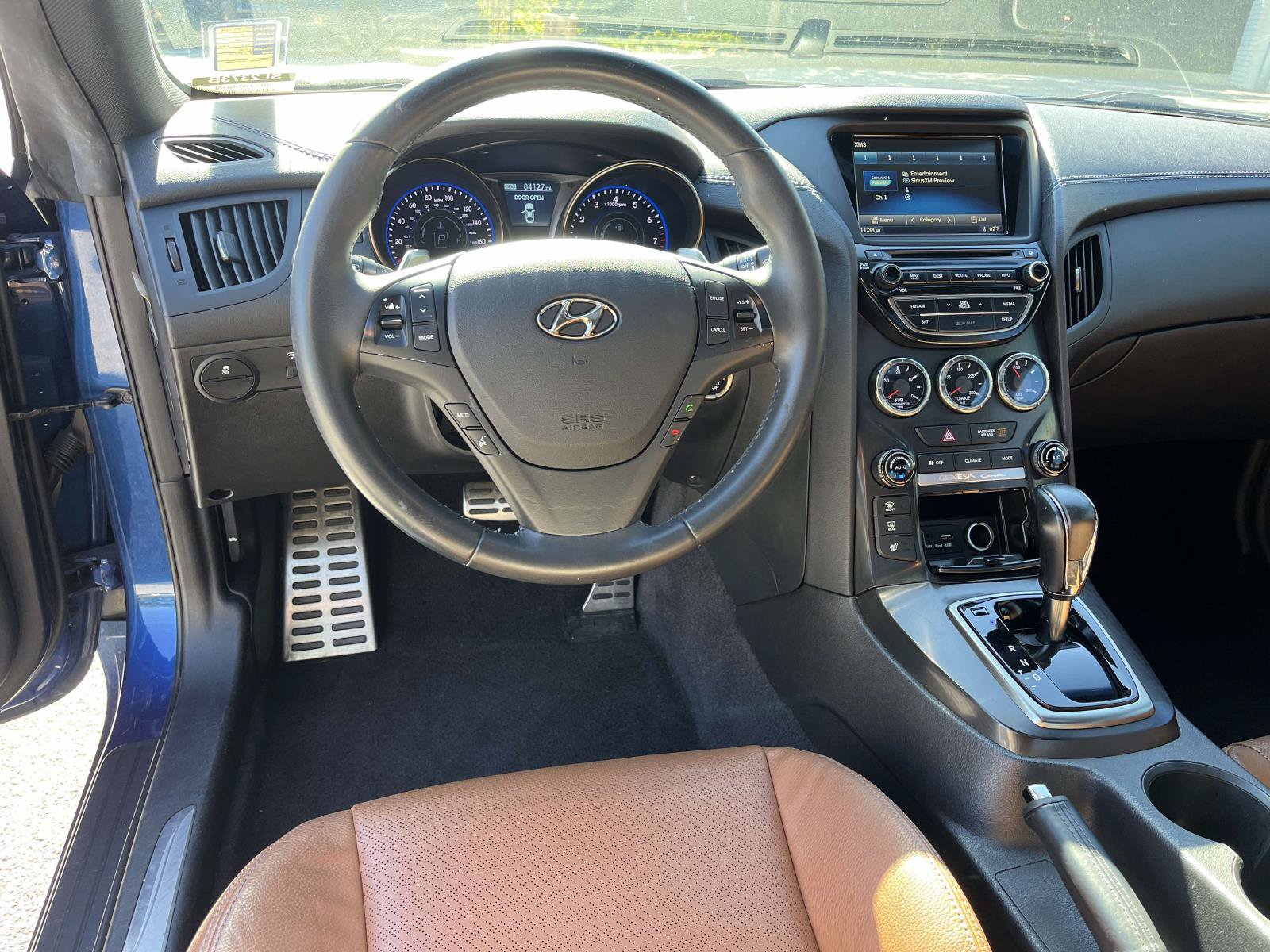 Used 2015 Hyundai Genesis 3.8 RWD image 11