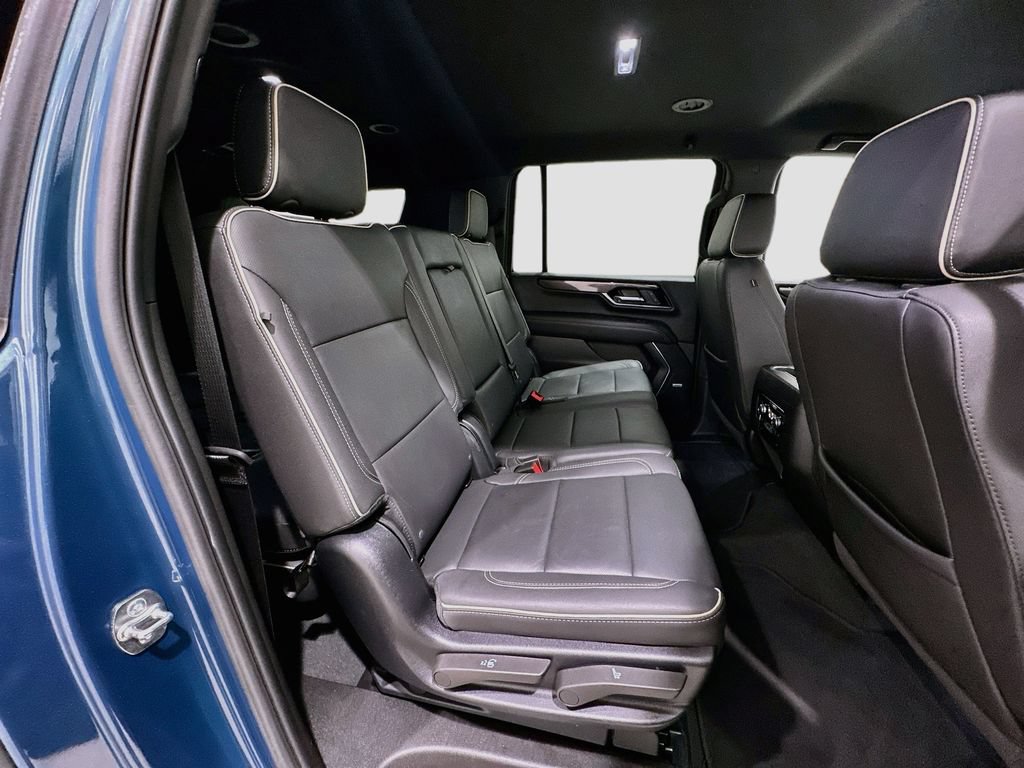 Used 2025 GMC Yukon XL Elevation RWD image 28
