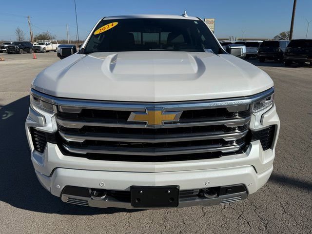 Used 2024 Chevrolet Silverado 1500 High Country w/ Technology Package image 9