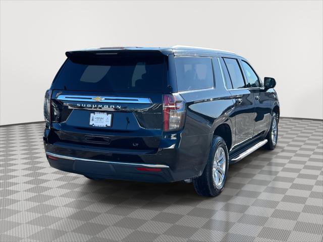Used 2024 Chevrolet Suburban LT image 5