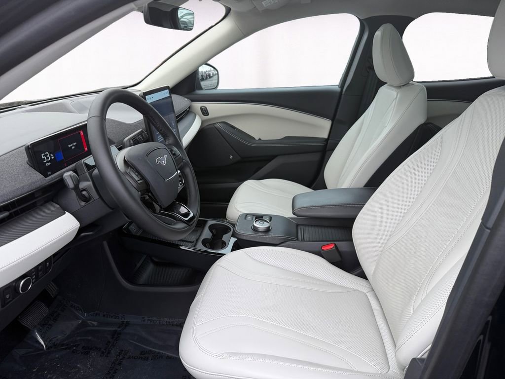 Used 2023 Ford Mustang Mach-E Premium image 9