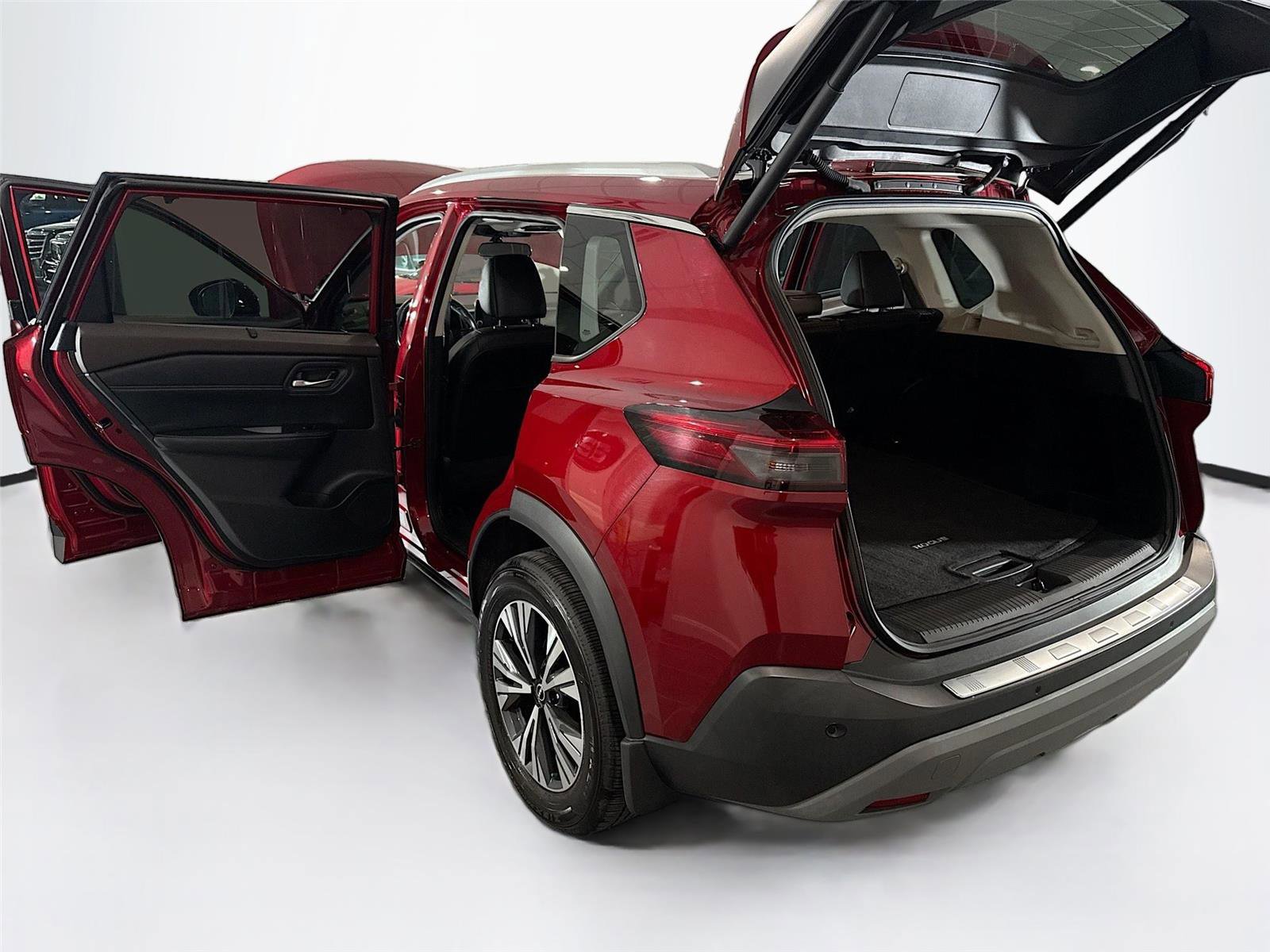 Used 2023 Nissan Rogue SV w/ SV Premium B Package image 40