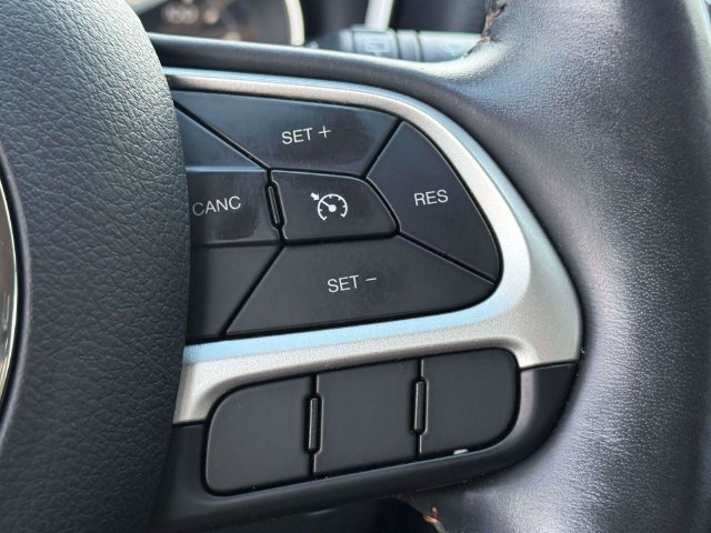 Used 2019 Jeep Compass Limited AWD/4WD image 22