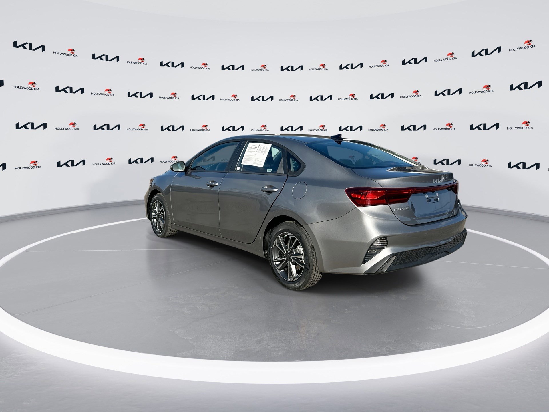 Used 2024 Kia Forte LXS image 6