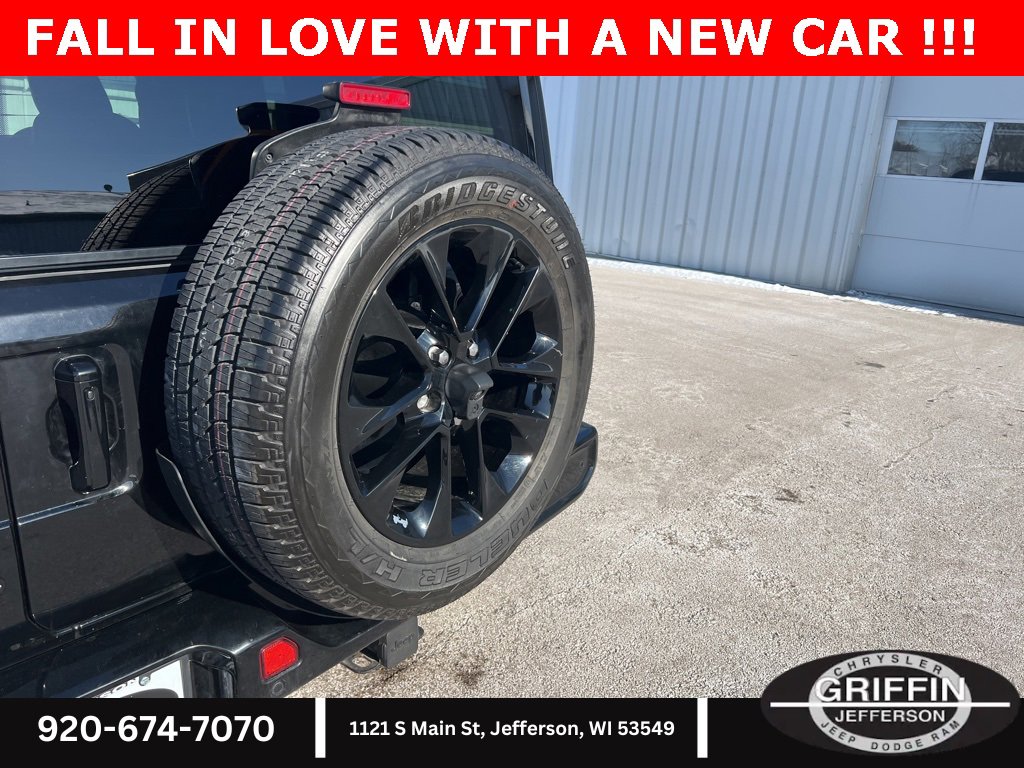 Used 2021 Jeep Wrangler Unlimited Sahara image 11