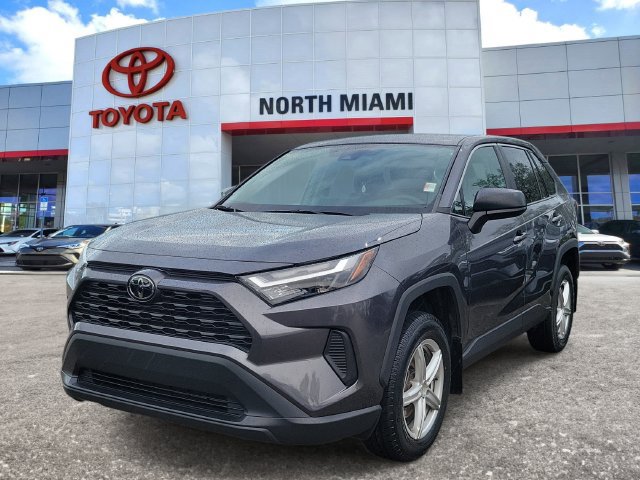 Used 2024 Toyota RAV4 LE FWD image 2