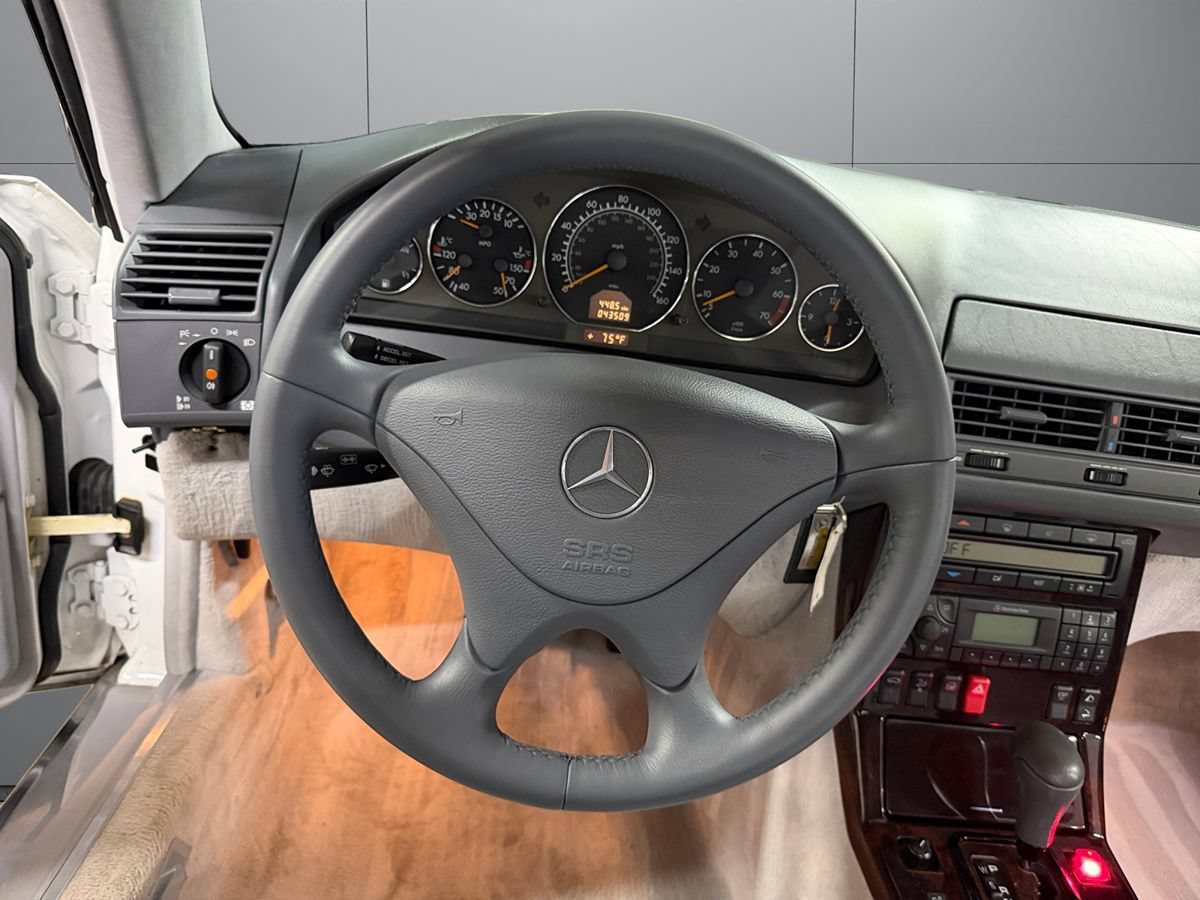 Used 2001 Mercedes-Benz SL 500 image 15