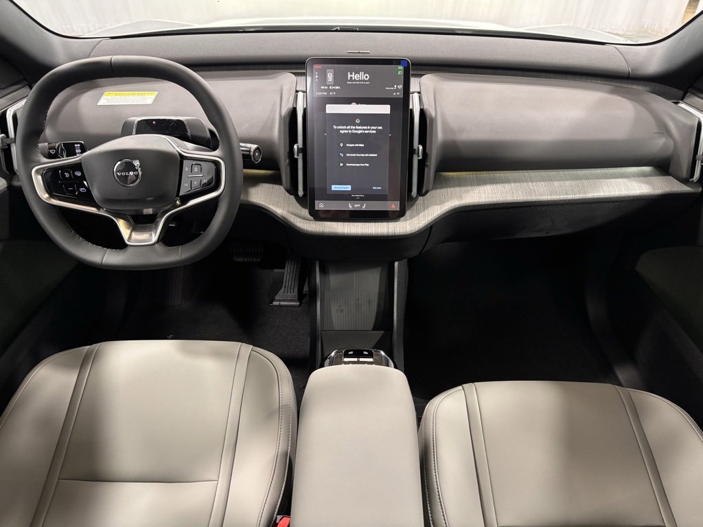 New 2026 Volvo EX30 Cross Country Ultra image 2