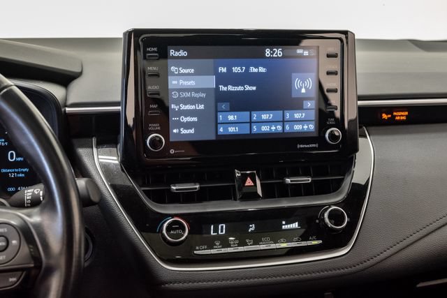 Used 2022 Toyota Corolla SE w/ SE Premium Package FWD image 17