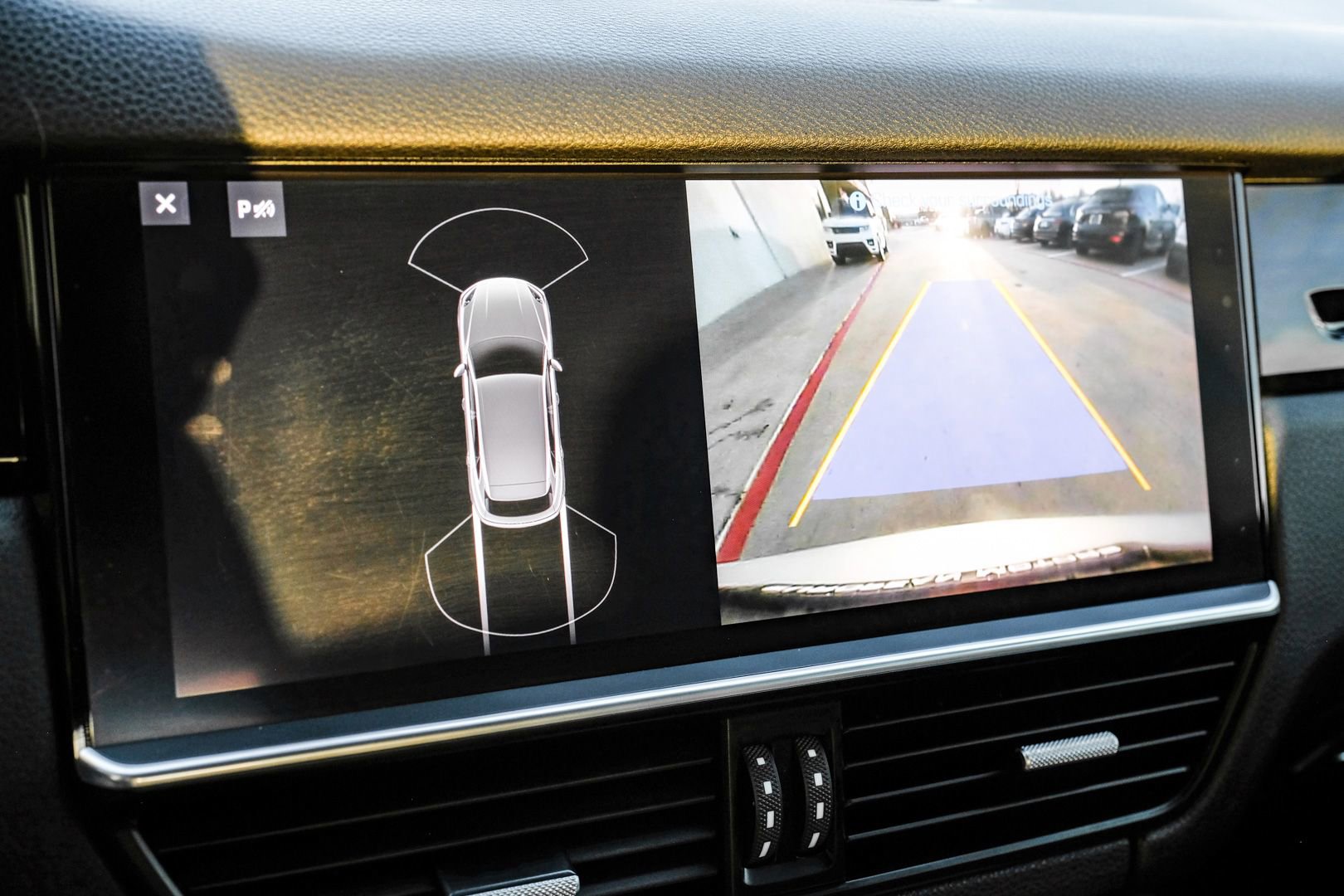 Used 2020 Porsche Cayenne image 21