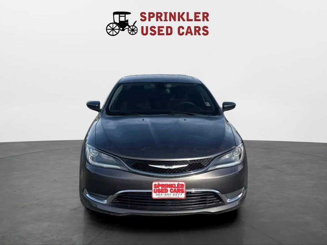 Used 2015 Chrysler 200 Limited image 2