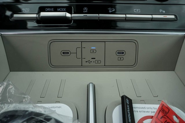 Certified 2026 Hyundai Santa Fe SE FWD image 21