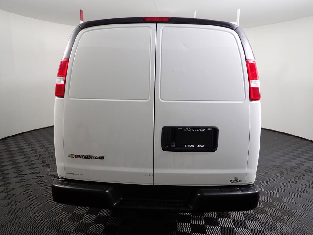 Used 2021 Chevrolet Express 2500 w/ Driver Convenience Package image 10