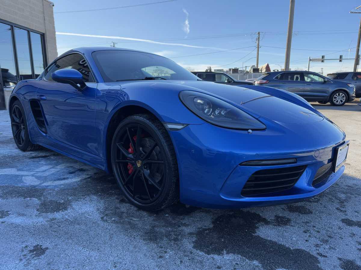 Used 2018 Porsche 718 Cayman S image 3