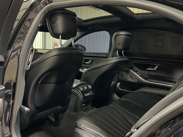Used 2022 Mercedes-Benz S 500 4MATIC image 10