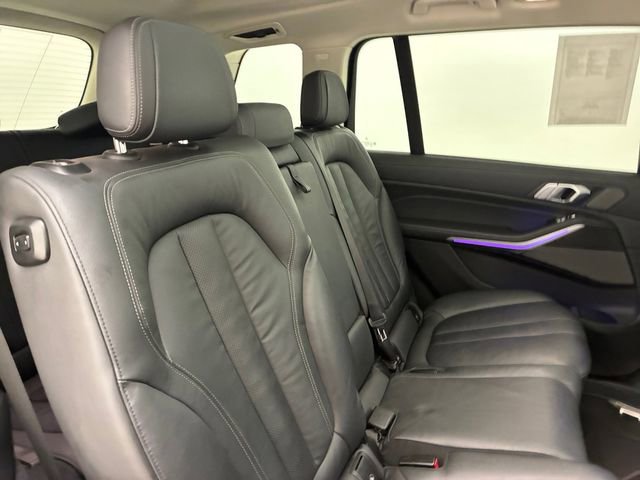 Used 2020 BMW X7 xDrive40i w/ Premium Package image 16
