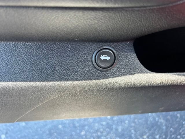 Used 2013 Chevrolet Camaro LT RWD image 25