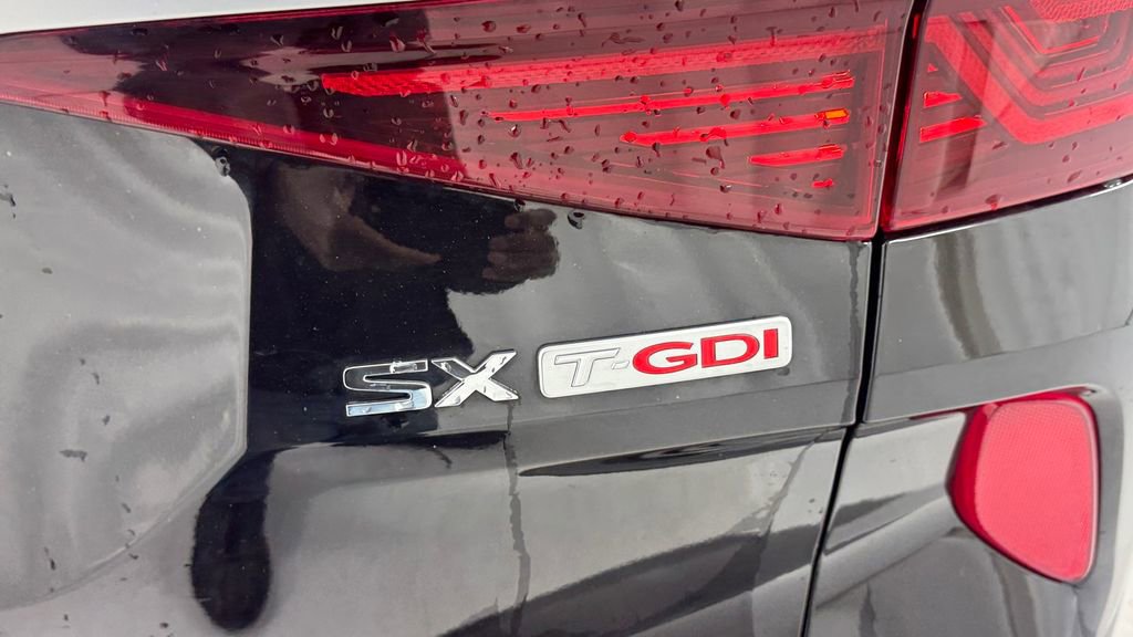 Used 2021 Kia Seltos SX w/ SX Sunroof Package image 38