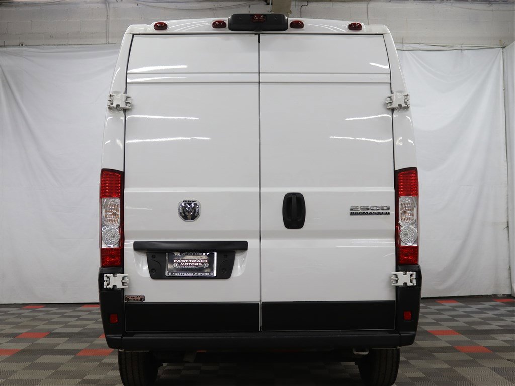 Used 2023 RAM ProMaster 2500 image 5